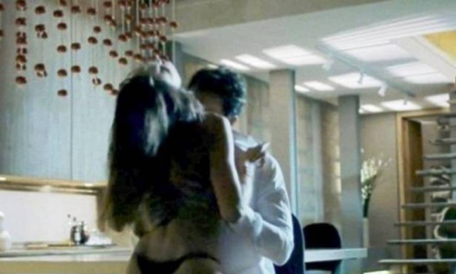 Έκανε… τσόντα η Αλεσάντρα Αμπρόσιο