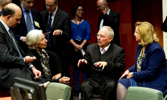 Ο Σόιμπλε βάζει στη θέση του τον Τσίπρα: Δεν σε συμφέρει να αμφισβητείς το ΔΝΤ…