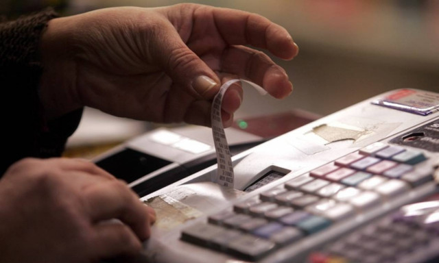 Από φιάσκο σε φιάσκο η κυβέρνηση: Πήρε πίσω τη συλλογή αποδείξεων για το 2015