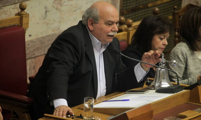 Λάθος στον Προϋπολογισμό για τη χρηματοδότηση των κομμάτων αποκάλυψε ο Ν. Βούτσης