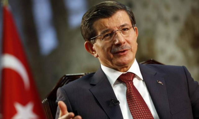 Νταβούτογλου: Η Ρωσία επιχειρεί εθνοκάθαρση στη Λαττάκεια