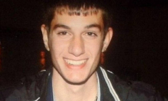 Ράγισαν και οι πέτρες – Στόλισαν το σημείο που βρέθηκε νεκρός ο Γιακουμάκης