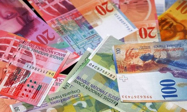 Ευτυχισμένα Χριστούγεννα για 15χρονο που βρήκε 1.000 φράγκα στο δρόμο