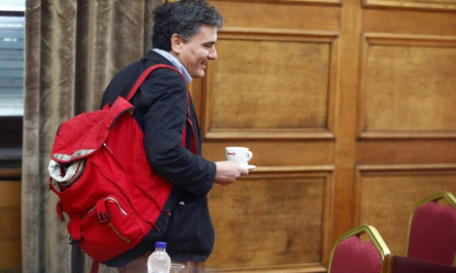 Στις 16.30 το νέο ραντεβού με τους θεσμούς - Δεν κατατίθεται σήμερα το νομοσχέδιο