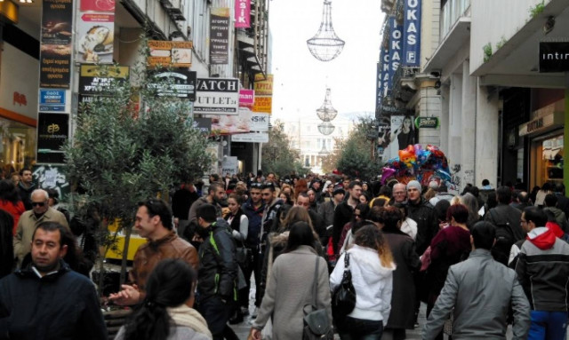 Εορταστικό ωράριο: Από σήμερα σε ισχύ - Πότε θα είναι ανοικτά τα καταστήματα