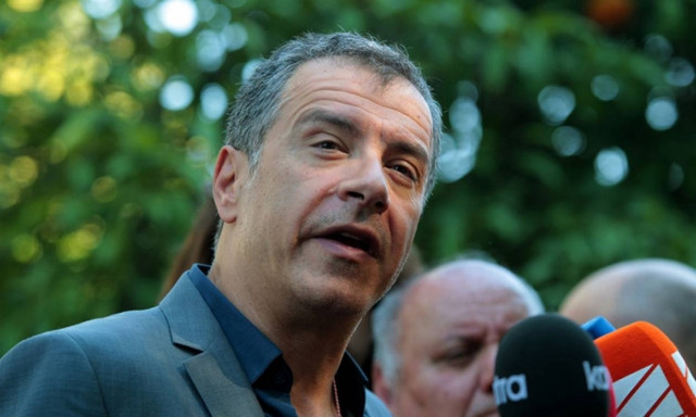 Θεοδωράκης: Συμφωνούμε αλλά υπό προϋποθέσεις σε κυβέρνηση συνεργασίας