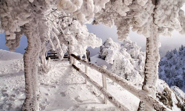 Ραγδαία επιδείνωση του καιρού – Χιόνια και στην Αττική