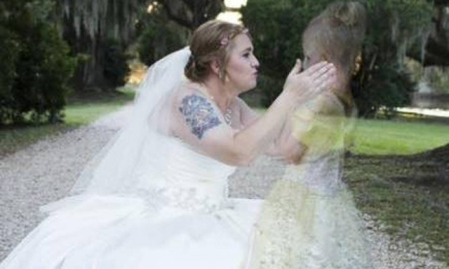 Η φωτογραφία που έχει γίνει viral: Η ιστορία της θα σας κάνει να κλάψετε... (photo)