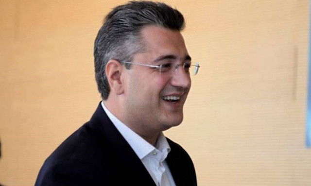 Τζιτζικώστας: «Επιβεβλημένη» η συνομιλία Τσίπρα – Καραμανλή τον περασμένο Ιούλιο