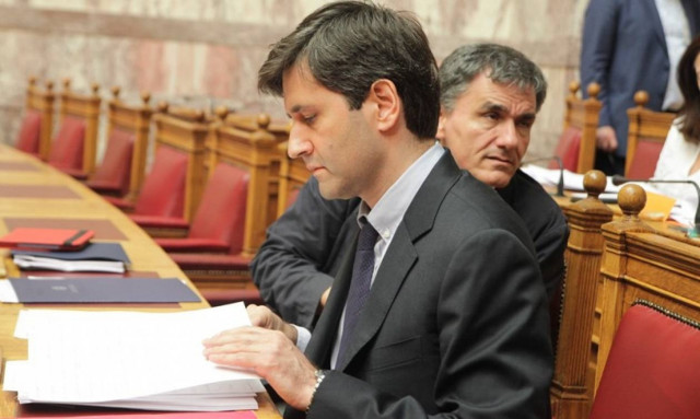 Εντολή Χουλιαράκη για «ξεσκόνισμα» σε 30 φορείς του Δημοσίου