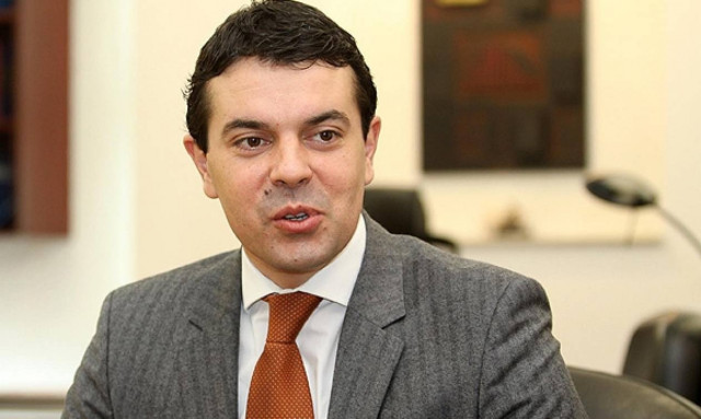 TV Σκοπίων: Tι να κρύβεται πίσω από την επίσημη επίσκεψη Ποπόσκι στην Αθήνα;