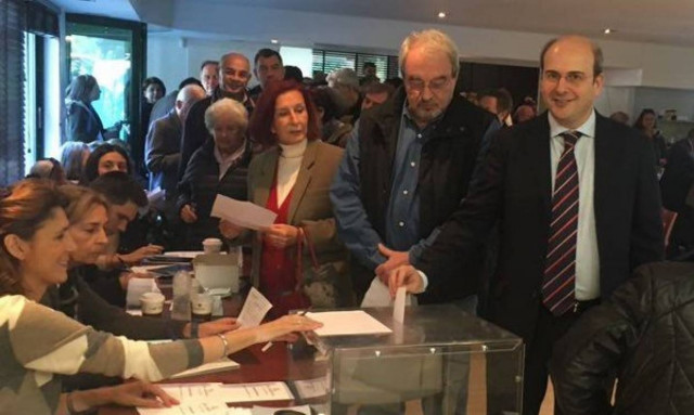 Αποτελέσματα εκλογών ΝΔ – Χατζηδάκης: Ανανέωση με ενότητα μετά το τελικό αποτέλεσμα