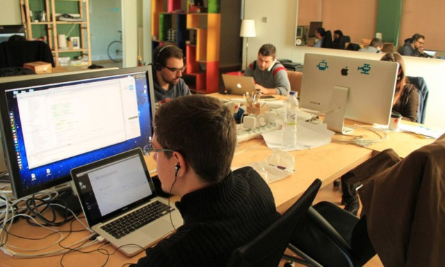 Επιχειρήσεις: Είναι στο διαδίκτυο αλλά αποφεύγουν να πουλάνε online