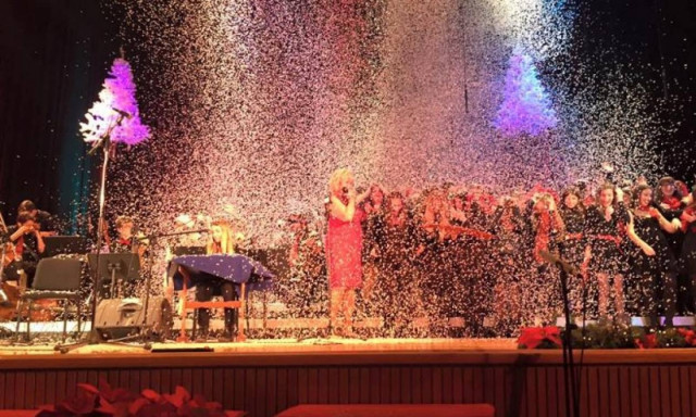 Το δικό μας δέντρο: Μια λαμπερή χριστουγεννιάτικη γιορτή πραγματοποιήθηκε στο PIERCE