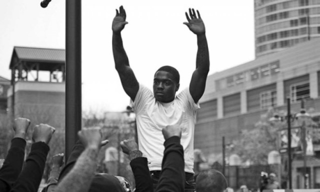 Στιγμές 2015: Η Βαλτιμόρη της Οργής (vid)