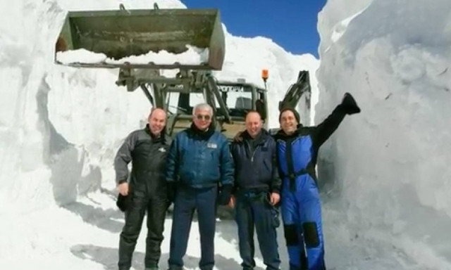 Συγκλονιστικό βίντεο: Δείτε πώς γίνεται ο αποχιονισμός στο Βίτσι