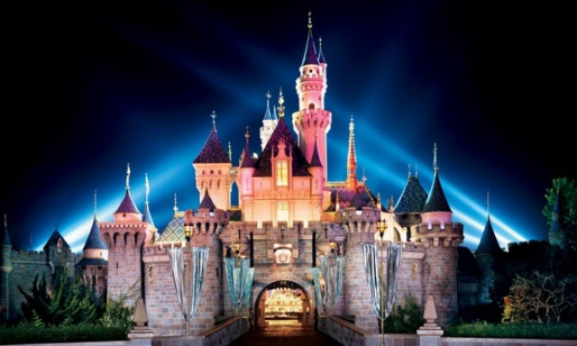 Βρετανία: Απαγόρευσαν σε οικογένεια μουσουλμάνων να ταξιδέψει στην Disneyland