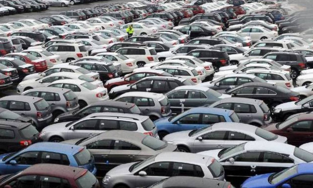 Απίστευτο! Δείτε τι κάνουν στην Κρήτη για να μην πληρώσουν τα τέλη κυκλοφορίας!