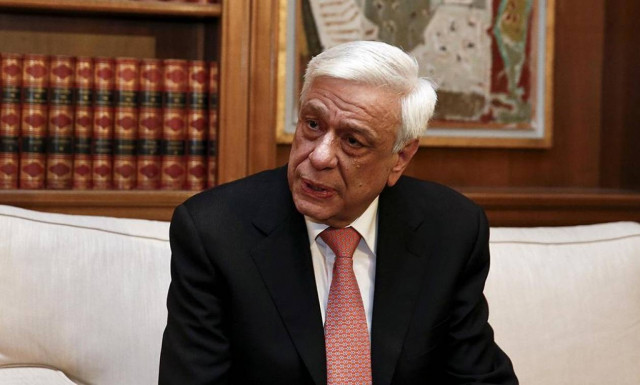 Παραμονή Χριστουγέννων: Κάλαντα για την πολιτική και πολιτειακή ηγεσία