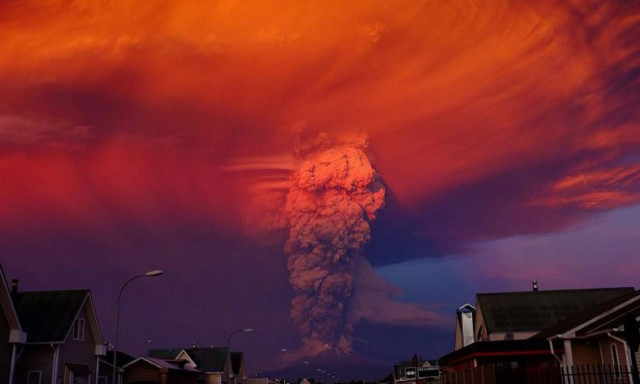 Απίστευτο! Αυτές είναι οι 12 συγκλονιστικές φωτογραφίες καιρού για το 2015 (photos)