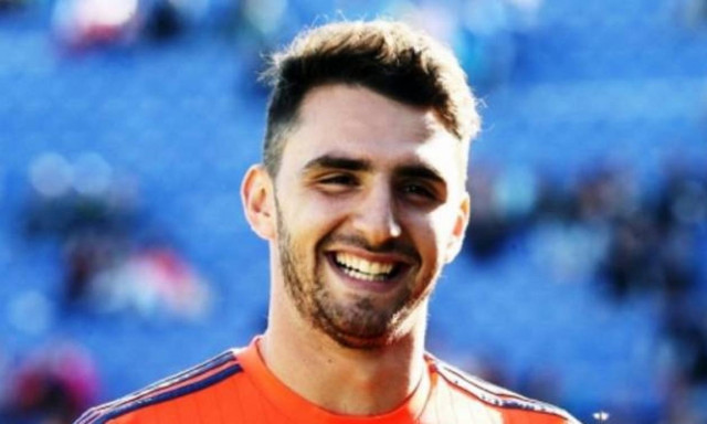 Με καυτή παρέα πέρασε τα Χριστούγεννα ο Καπίνο (photo)