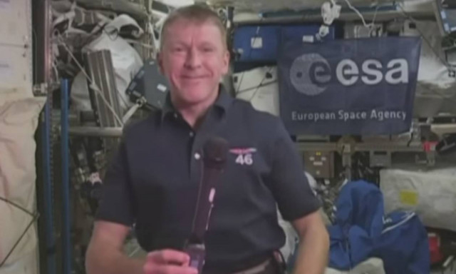 Αστροναύτης καλεί γη αλλά… με λάθος νούμερο