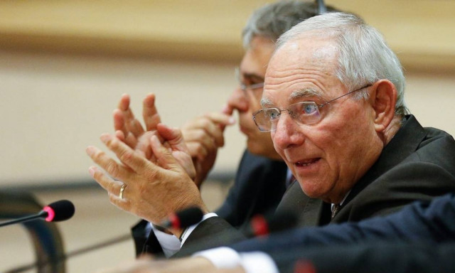 Προκαλεί και πάλι ο Σόιμπλε: Η Ελλάδα δεν φέρεται καλά στους πρόσφυγες