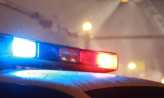 Απίστευτο! Δέχτηκε μια …απρόσμενη επίθεση και τράκαρε το περιπολικό! (pic)