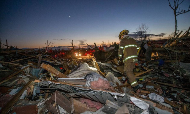 Τουλάχιστον 43 νεκροί από την φονική κακοκαιρία που πλήττει τις ΗΠΑ (vid)