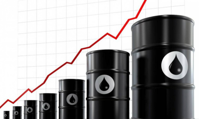 Φορολογικό success story: Η τιμή του πετρελαίου πέφτει αλλά στην Ελλάδα το πληρώνουμε πανάκριβα!