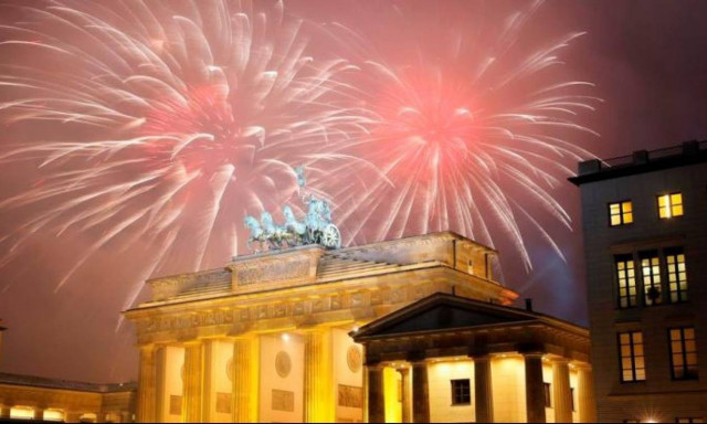 Γερμανία: Απαγορεύουν τα πυροτεχνήματα για να μην τρομοκρατηθούν οι πρόσφυγες