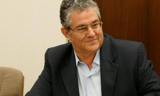 Κάλαντα στον Δ. Κουτσούμπα: «Θα κάνουμε ό,τι περνάει από το χέρι μας, για τον λαό»