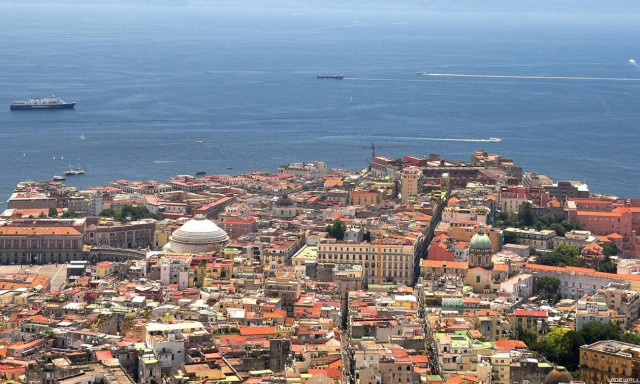 Απαγόρευση κυκλοφορίας λόγω ατμοσφαιρικής ρύπανσης και στη Νάπολη