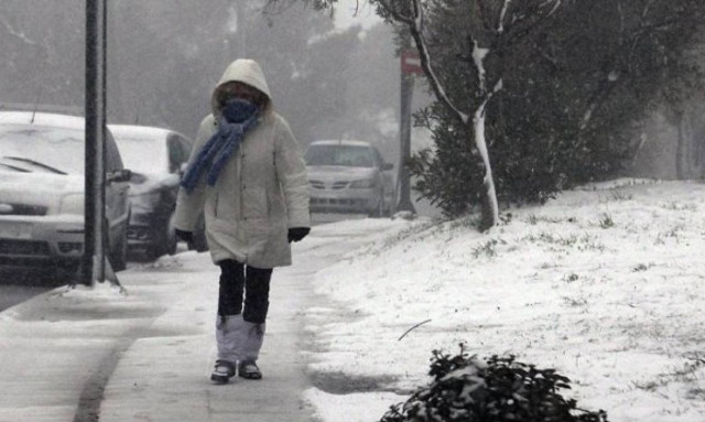 Καιρός: Επιμένει και τη Δευτέρα (4/1) ο χιονιάς - Αναλυτική πρόγνωση