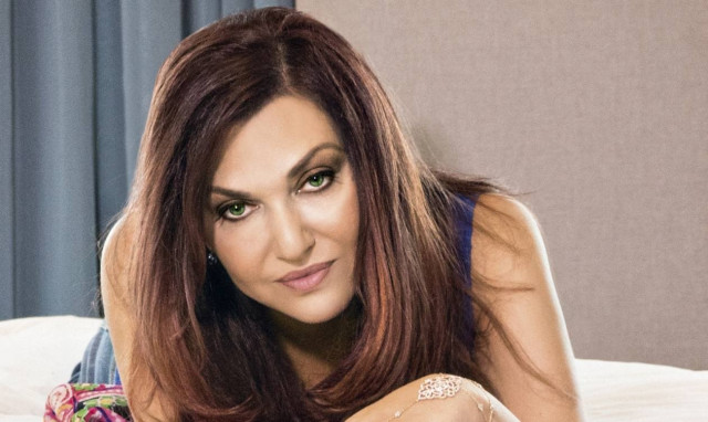 Η νέα επιτυχία της Καίτης Γαρμπή οπτικοποιείται! (video)