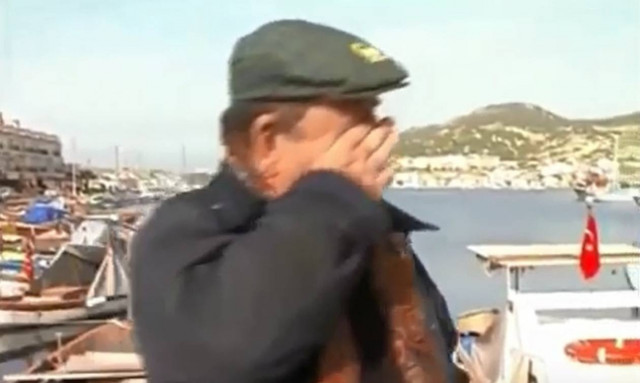 Συγκινητικό: Τα δάκρυα του Ηλία Μαμαλάκη στη Σμύρνη (vid)