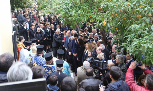 Θεοφάνεια: Με λαμπρότητα ο εορτασμός - Σε Αθήνα και Φάληρο η πολιτική και πολιτειακή ηγεσία