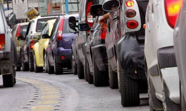 Τέλη Κυκλοφορίας: Αύριο και τέλος για την εμπρόθεσμη πληρωμή τους