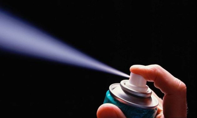 Σοκ: Νεκρός 16χρονος λόγω υπερβολικής χρήσης αποσμητικού