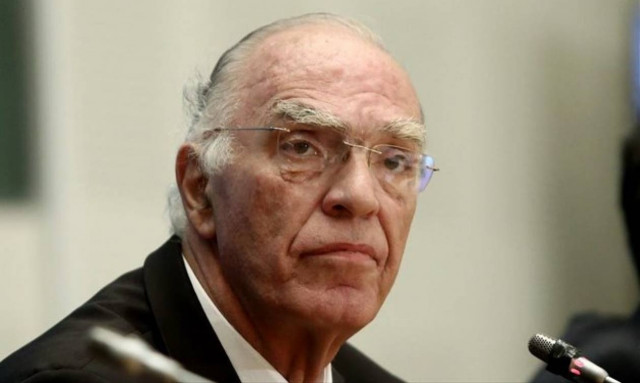 Νέο Ασφαλιστικό - Ένωση Κεντρώων: Στη φορολογική λαιμητόμο οι ελεύθεροι επαγγελματίες