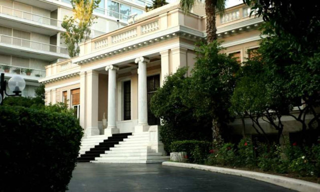 Νέο Ασφαλιστικό: Την μπάλα στην εξέδρα πετάει το Μαξίμου