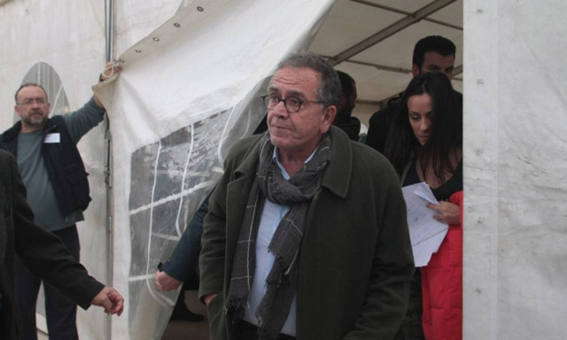 Ομολογία Μουζάλα: Κίνδυνος να εγκλωβιστούν χιλιάδες πρόσφυγες στην Ελλάδα!