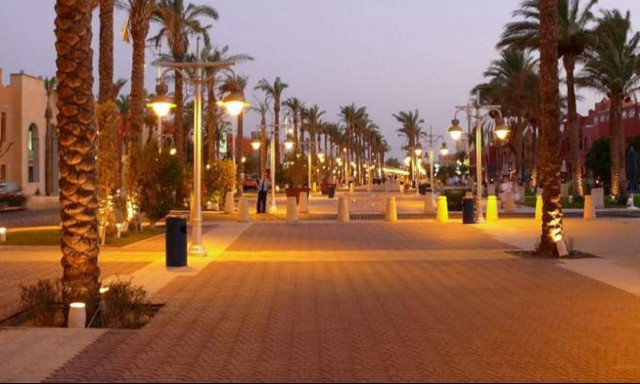 Συναγερμός στην Αίγυπτο: Ένοπλοι άνοιξαν πυρ σε παραθαλάσσιο ξενοδοχείο (video)