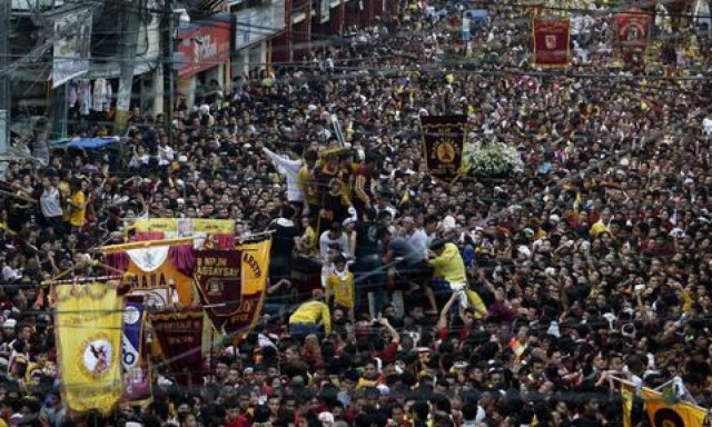 Φιλιππίνες: Τουλάχιστον 2 νεκροί στην ετήσια λιτανεία του Μαύρου Ναζωραίου