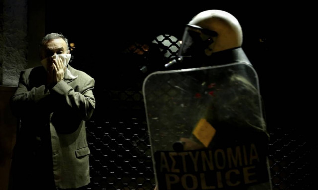 Ασφαλιστικό - ΣΥΡΙΖΑ: Παιδιά σηκωθείτε να βγούμε στους δρόμους! (video)