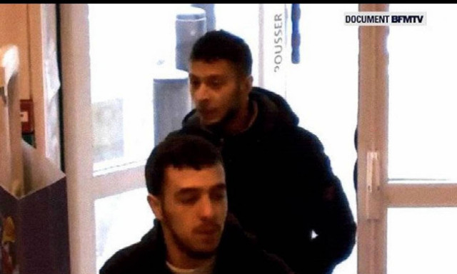 Οι πρώτες φωτογραφίες του Αμπντεσλάμ μετά το μακελειό στο Παρίσι (vid)