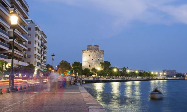 Συγκλονιστικές φωτογραφίες από τη Θεσσαλονίκη: Τι συνέβη μέρα - μεσημέρι και όλα… χάθηκαν;