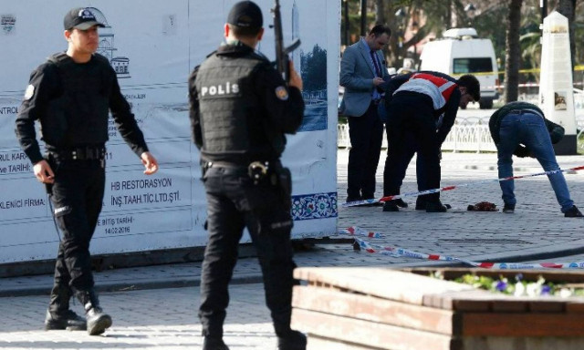 ΠΡΟΣΟΧΗ ΣΚΛΗΡΕΣ ΕΙΚΟΝΕΣ: Φωτογραφίες και βίντεο σοκ από το μακελειό στην Τουρκία