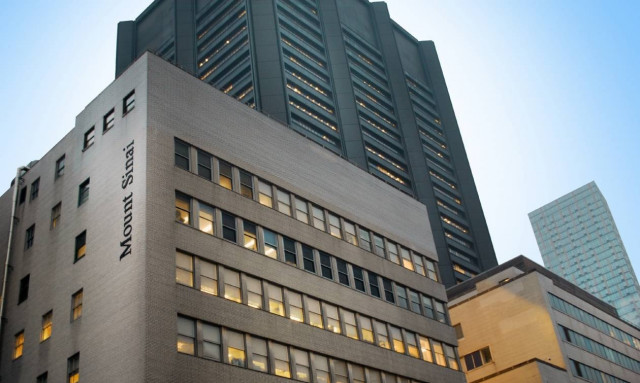 Σοκ: Γιατρός αυνανίστηκε και εκσπερμάτισε στο πρόσωπο νεαρής ασθενούς