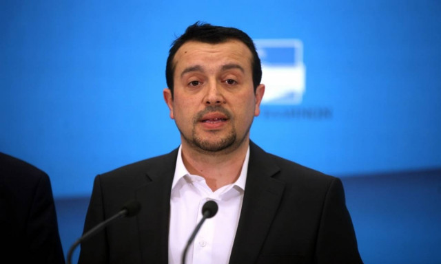 Γιατί ο Παππάς κάλεσε άρον - άρον τους δημοσκόπους στο Μαξίμου;